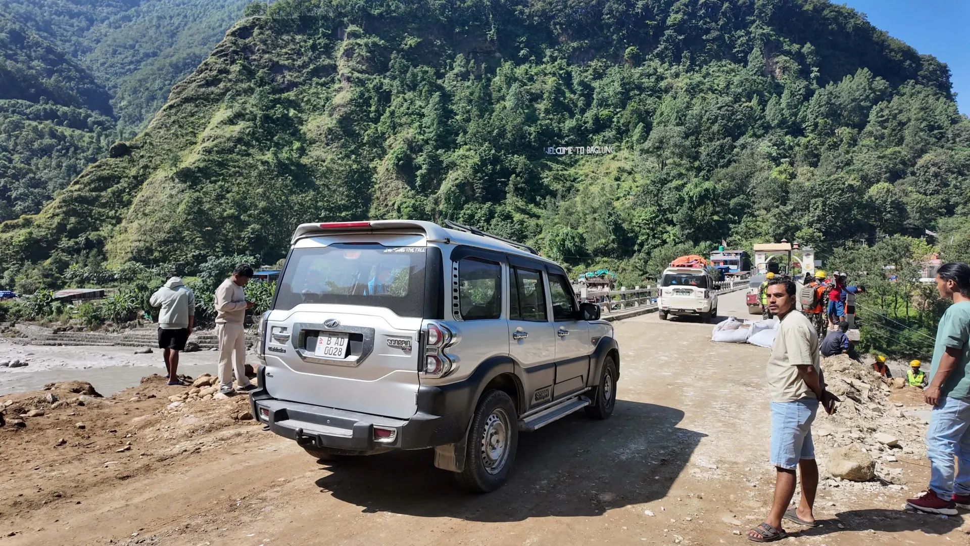 पुलको पहुँचमार्ग बन्यो : १५ दिनपछि बागलुङमा सीधा यातायात सञ्चालन